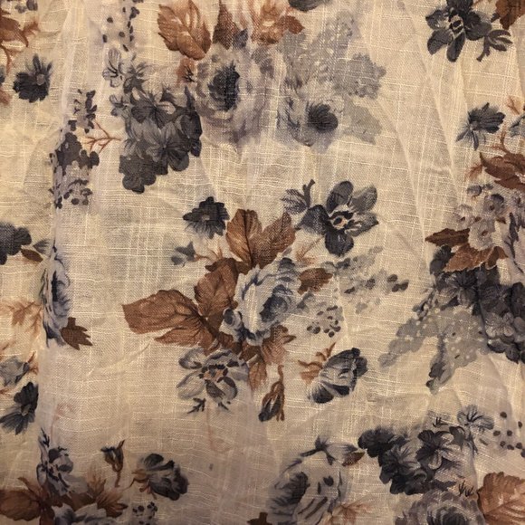 Handmade Scarf from Italy - Picture 5 of 9